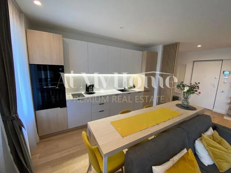 Apartament cu 3 camere decomandat, mobilat în Barbu Văcărescu