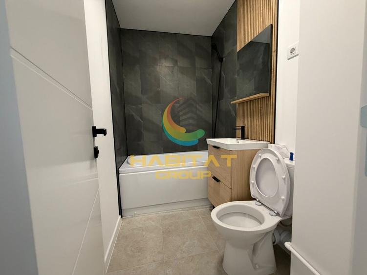 Apartament cu 3 camere semidecomandat, mobilat în P-ța Reșița