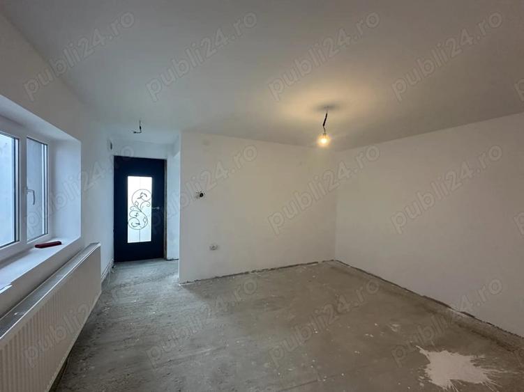 Casă cu 2 camere cu Teren 161 Mp în Rudului