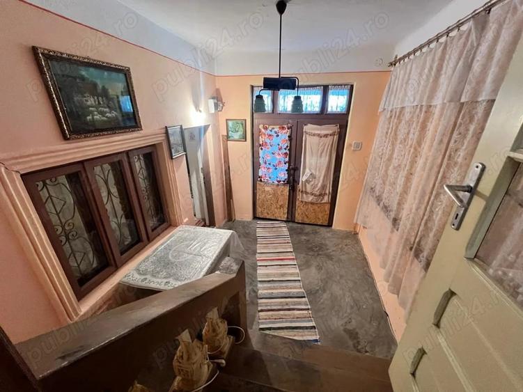 Casă cu 6 camere cu Teren 2267 Mp în Diculești