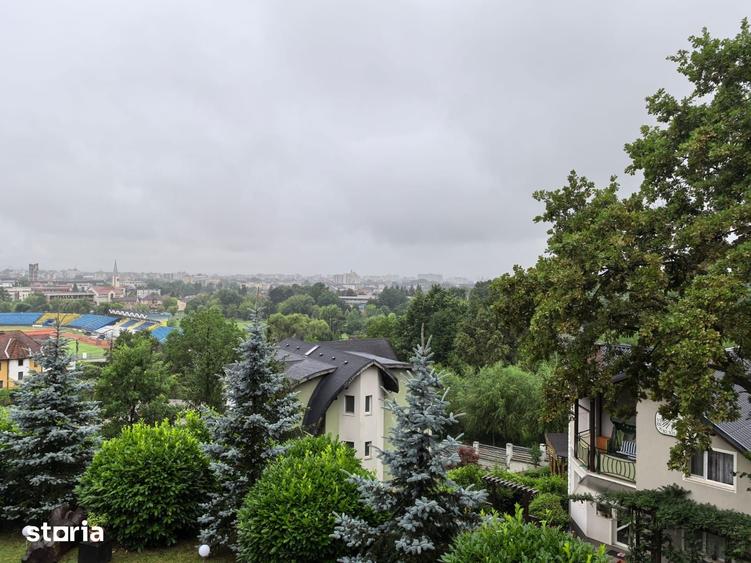 Apartament cu 3 camere în Valea Roșie
