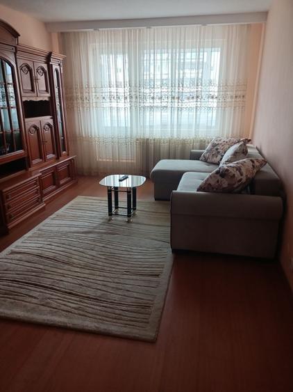 Apartament cu 3 camere decomandat în Militari