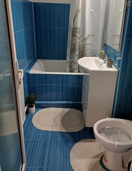 Apartament cu 2 camere semidecomandat în Micro 3