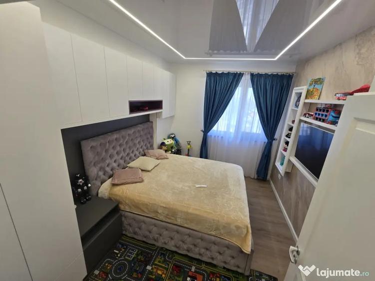 Apartament cu 3 camere decomandat în Central