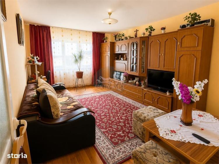 Apartament cu 2 camere decomandat în Lazaret