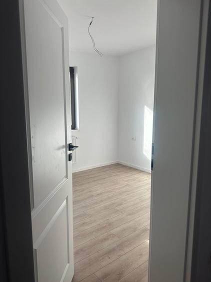 Duplex cu 3 camere cu Teren 300 Mp în Odăi