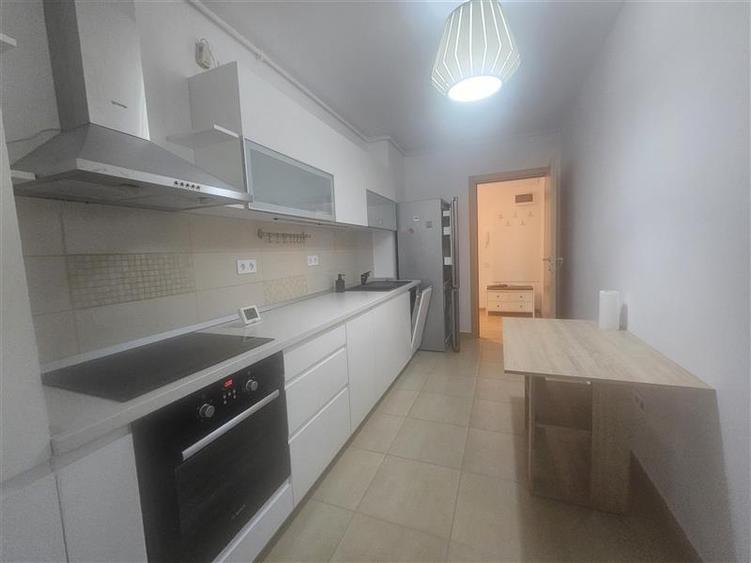 Apartament cu 2 camere decomandat, mobilat în Drumul Taberei
