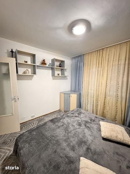 Apartament cu 3 camere decomandat în Decebal