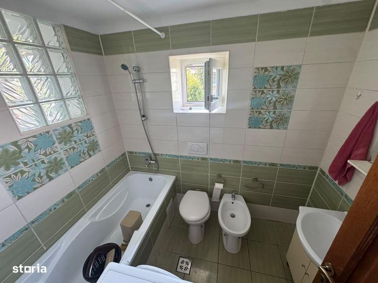 Apartament 3 camere / Astra / zona scoala 2 - 5