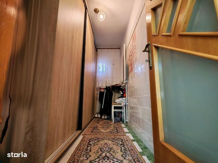 Casă cu 3 camere decomandat cu Teren 1540 Mp în Central