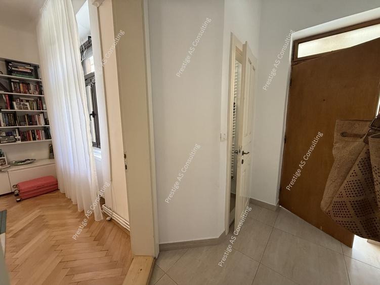 Apartament cu 2 camere în P-ța Maria