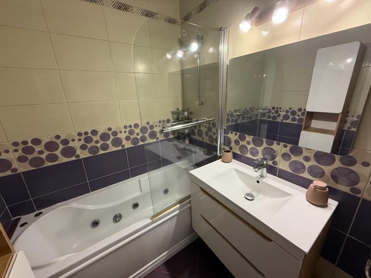 Apartament cu 2 camere decomandat, mobilat în Tudor