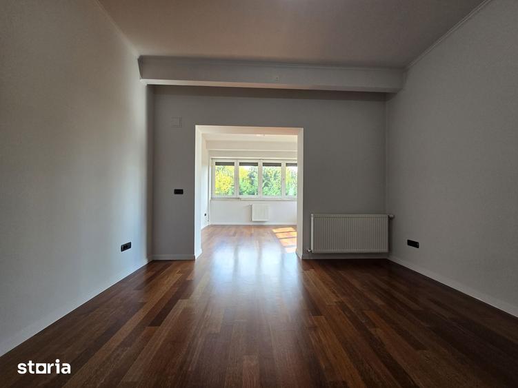 Casă cu 5 camere cu Teren 800 Mp în Nord