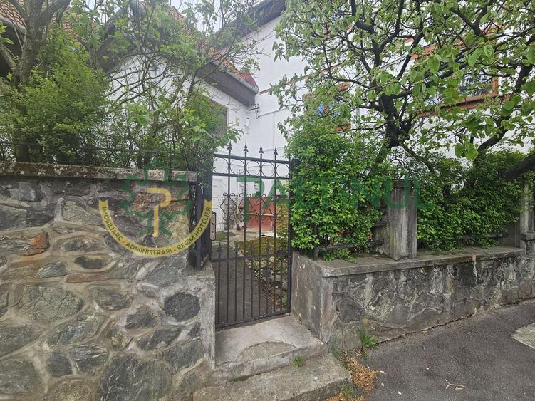 Spațiu comercial, de 65 mp, în Trei Stejari