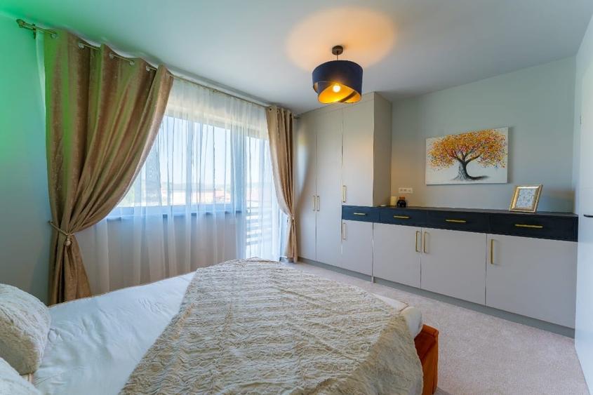 Duplex cu 4 camere cu Teren 630 Mp în Jucu
