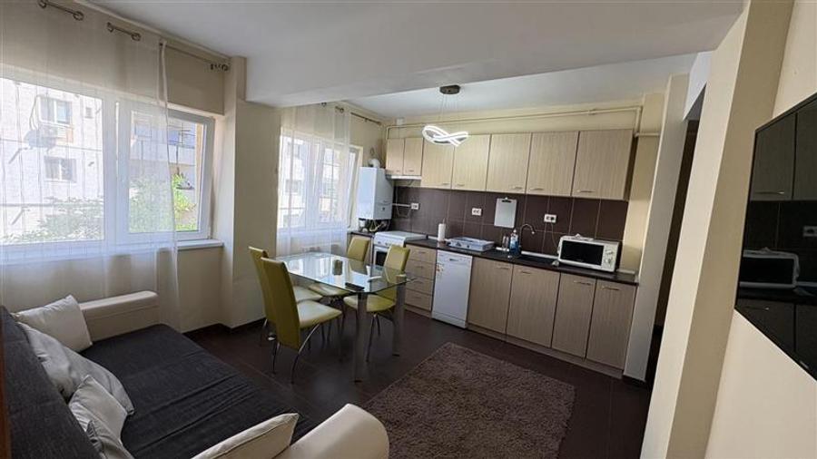 Apartament cu 3 camere circular în Central