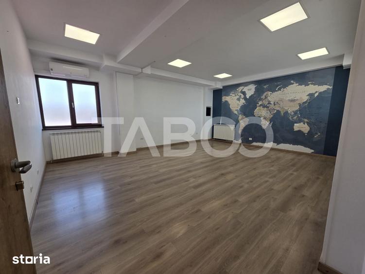 Spațiu comercial, de 645 mp, în Central
