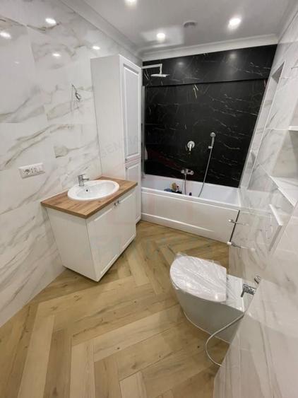 Apartament cu 2 camere în Micro 20