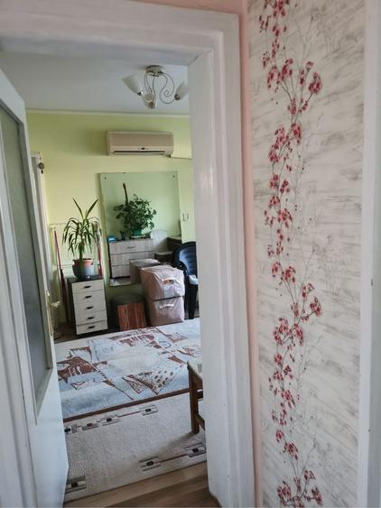 Apartament cu 2 camere semidecomandat în Decebal