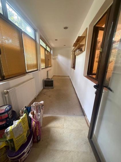 Apartament cu 3 camere decomandat, mobilat în Viziru 3