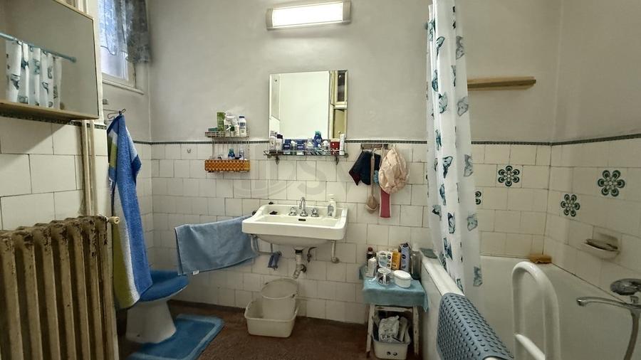 Apartament cu 3 camere decomandat în Dacia