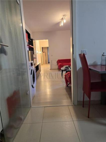 Apartament cu 3 camere semidecomandat în Gheorghe Lazăr