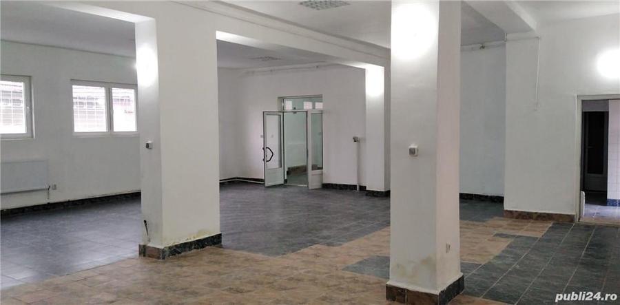 Spațiu comercial, de 180 mp, în Central