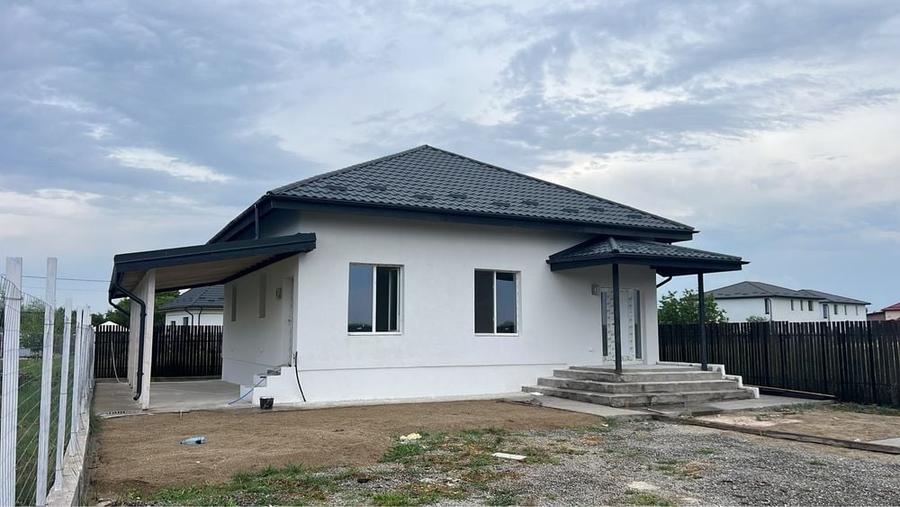 Casă cu 3 camere în Săcueni