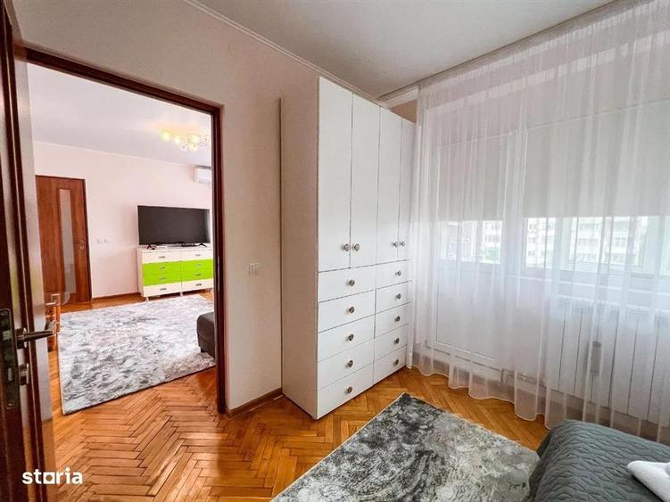 Apartament cu 2 camere semidecomandat în Podu Roș