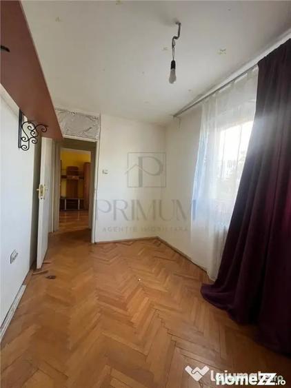 Apartament cu 4 camere semidecomandat în Soarelui