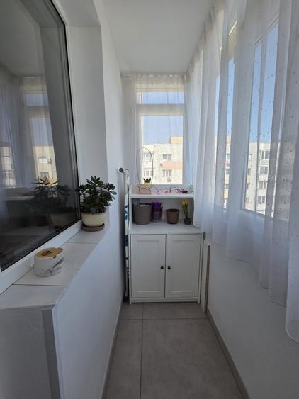 Apartament cu 2 camere decomandat în Doamna Ghica