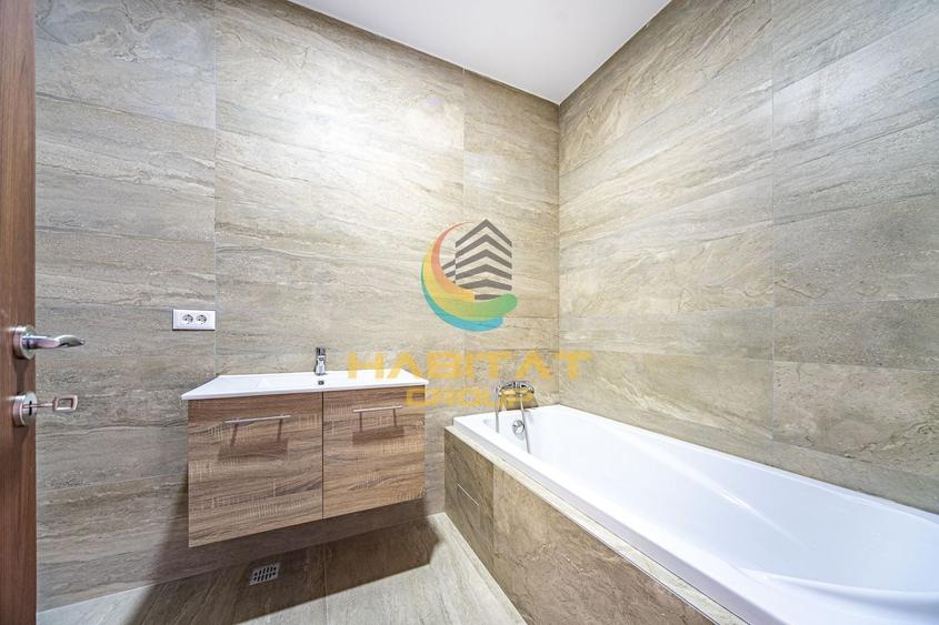 Apartament cu 3 camere semidecomandat în Berceni