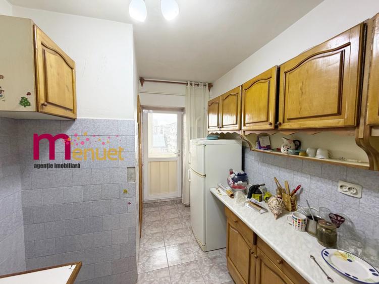 Apartament cu 4 camere în Babadag