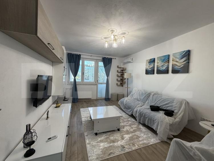 Apartament cu 2 camere decomandat, mobilat în Ultracentral