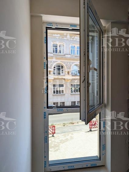 Apartament cu 4 camere semidecomandat în Semicentral