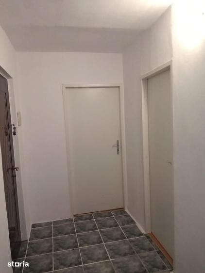 Apartament cu 2 camere decomandat în Bucovina
