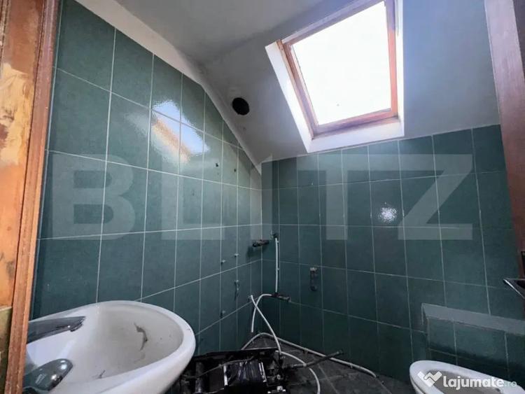 Casă cu 8 camere cu Teren 371 Mp în Dorobanți