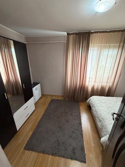 Apartament cu 3 camere nedecomandat în Dacia