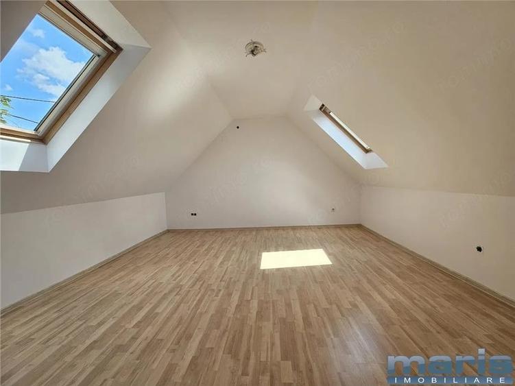 Casă cu 4 camere cu Teren 130 Mp în Central
