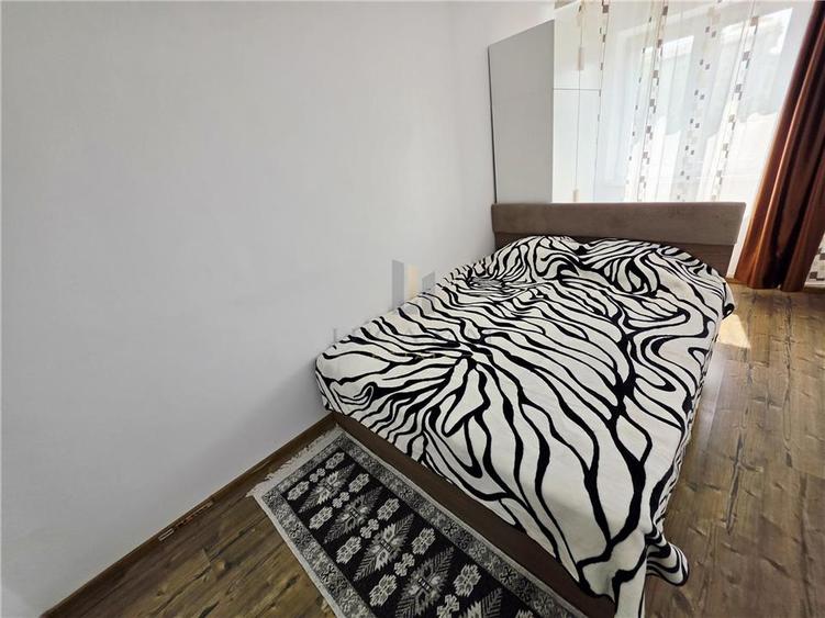 Apartament cu 3 camere decomandat în P-ța Doina