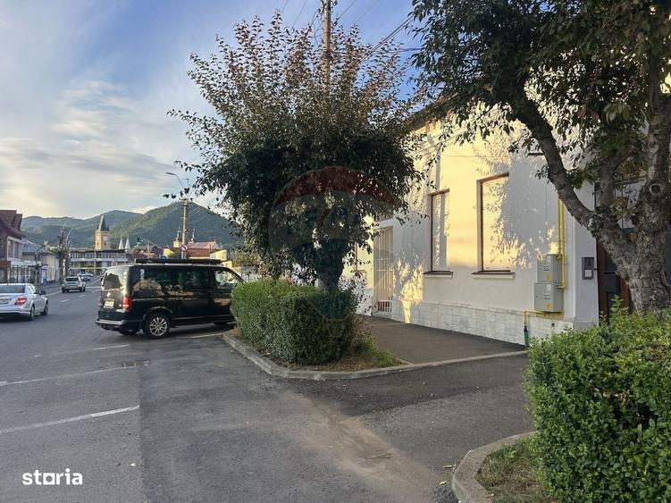 Spațiu comercial, de 100 mp, în Orașul Vechi
