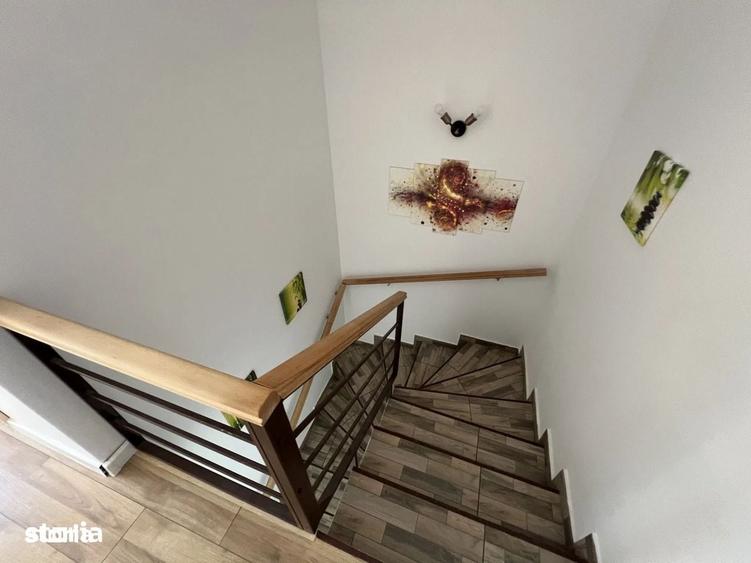 Casă cu 4 camere cu Teren 50 Mp în Central