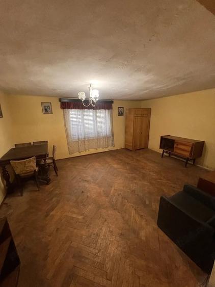 Casă cu 2 camere cu Teren 437 Mp în Pârneava