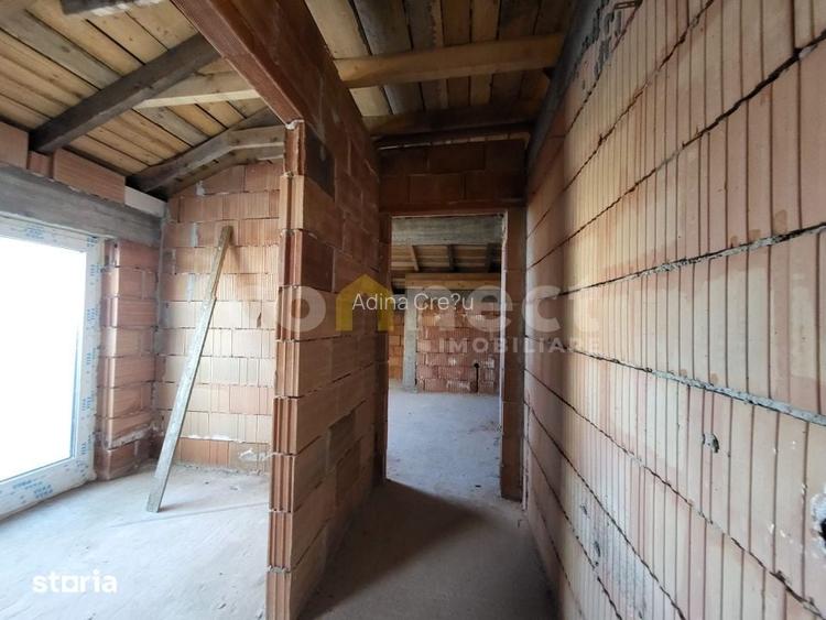 Apartament de 100mp, cu 70mp curte.