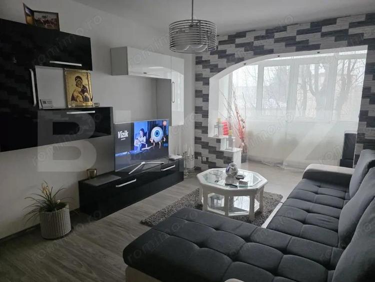 Apartament cu 2 camere semidecomandat în Micro 9