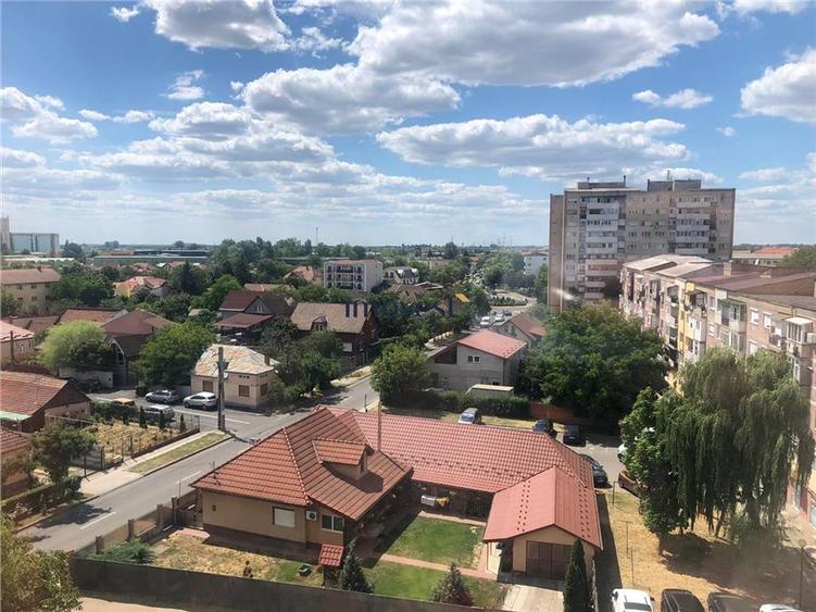 Apartament cu 2 camere semidecomandat în Micro 14