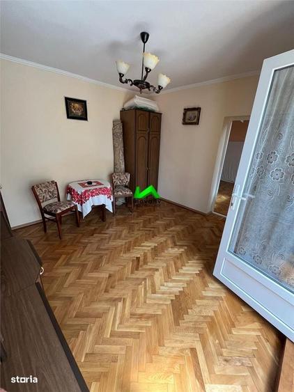 Casă cu 3 camere cu Teren 60 Mp în Lupeni