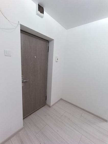 Apartament cu 3 camere decomandat în Stadion