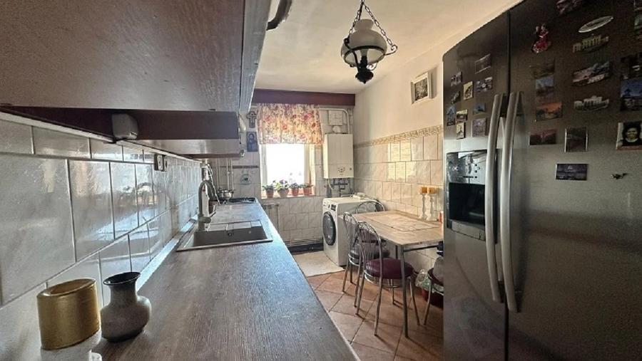 Apartament cu 4 camere decomandat în Păcurari
