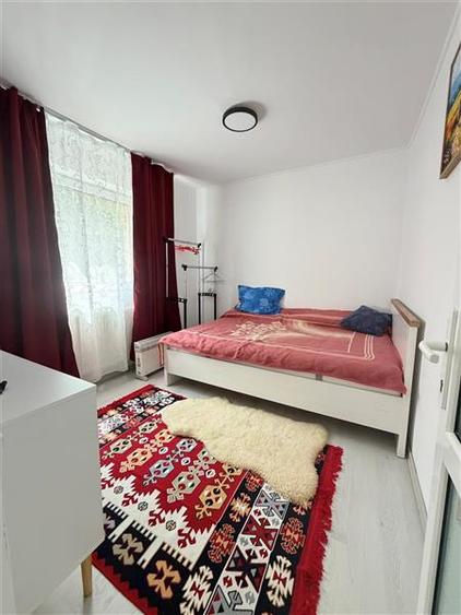 Apartament cu 2 camere semidecomandat în Tractorul